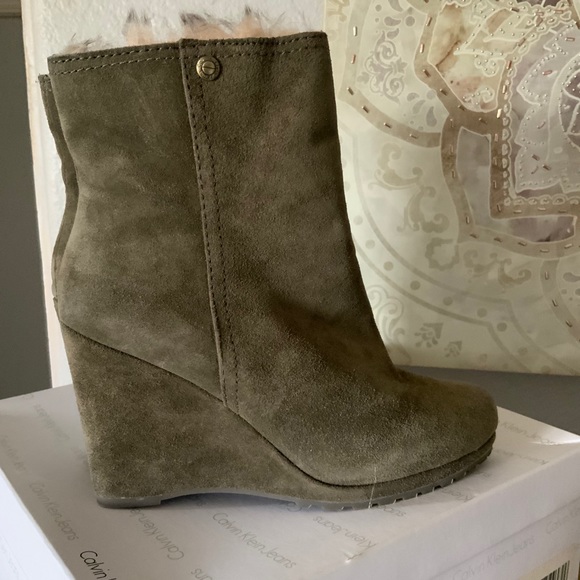 Calvin Klein Platform booties 7.5 - Picture 1 of 7